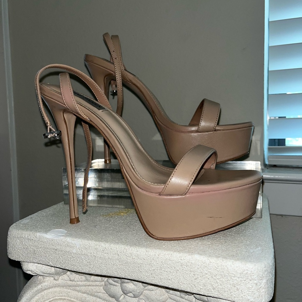 Steve Madden justify Elegant Tan Platform Heels